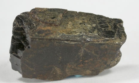 Aeskinit Minerali